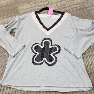 POL Light Gray V-Neck Tunic with Black Floral Applique and Pink Trim